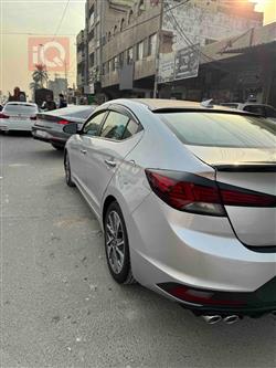 هیوندای ئەلەنترا